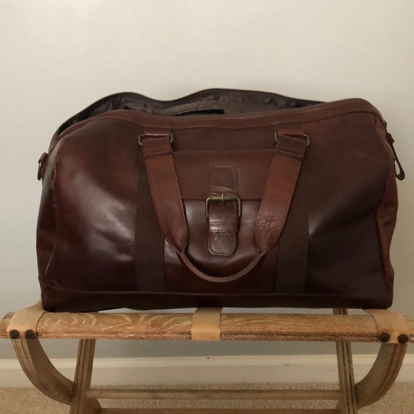Wilsons Leather Bags Wilsons Brown Leather Duffel Weekend Bag